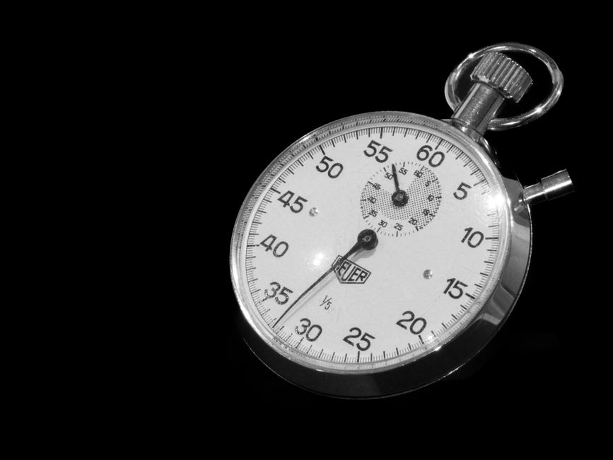 A chart comparing desktop and mobile load times for the same site